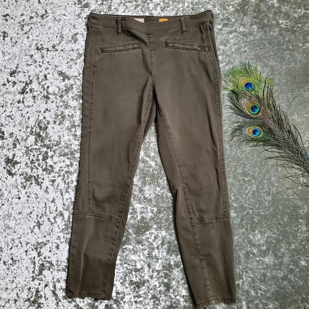 Anthropologie Pilcro and the Letterpress Green Superscript Pants